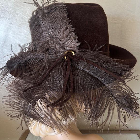 STYLISH LATE 1960s\' BROWN VELOUR FELT FEDORA WITH OSTRICH FEATHERS main image 6